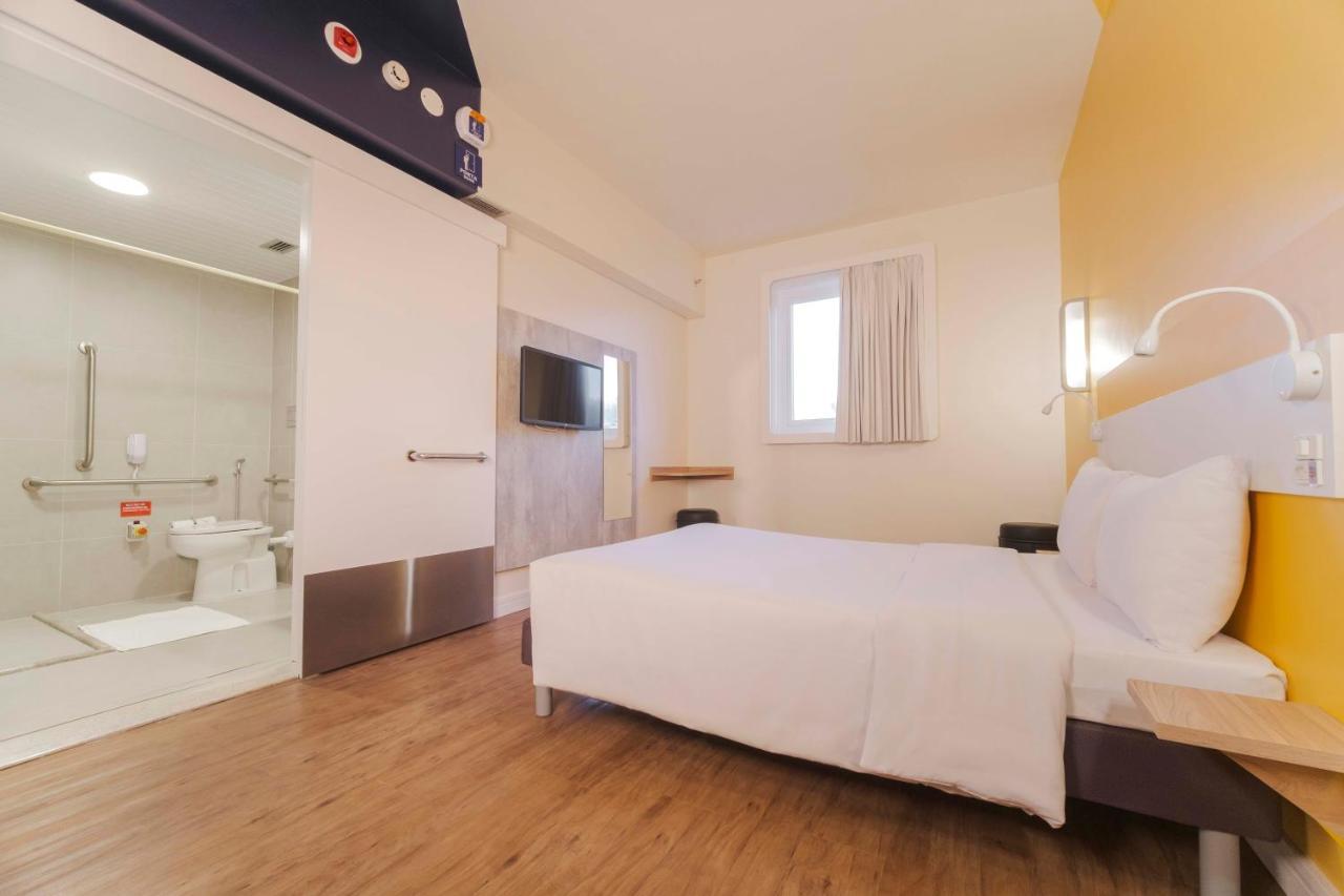 Ibis Budget Farroupilha Ngoại thất bức ảnh